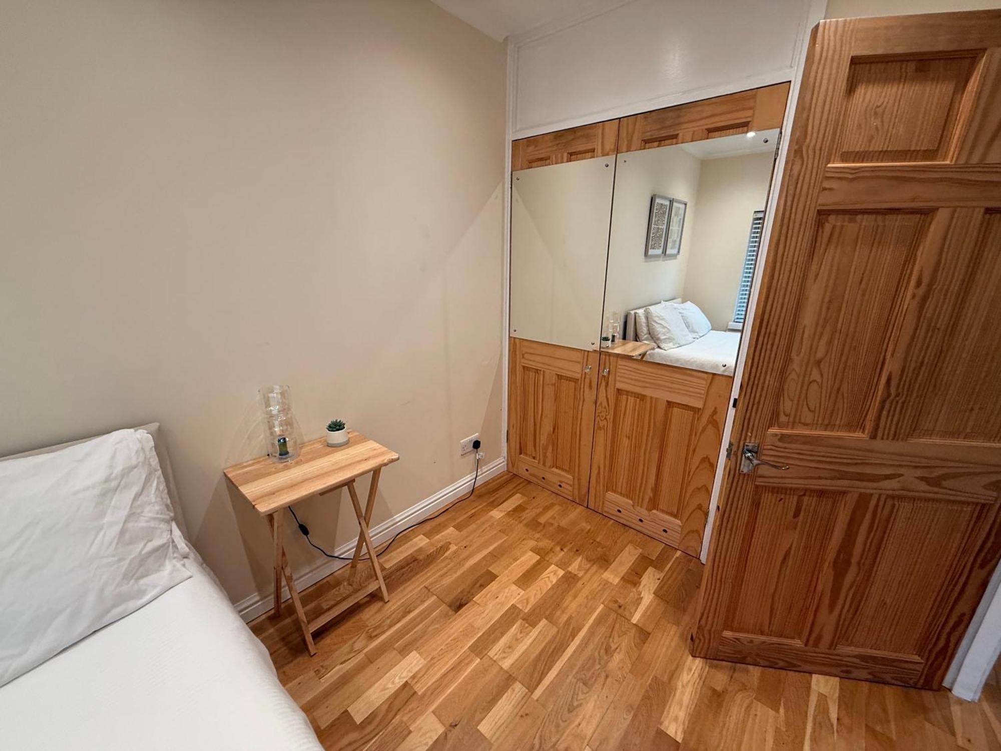 Two Bedroom Flat In The Heart Of 런던 외부 사진