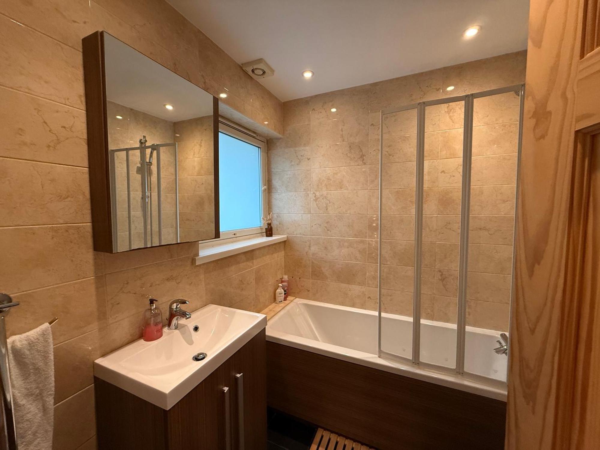 Two Bedroom Flat In The Heart Of 런던 외부 사진