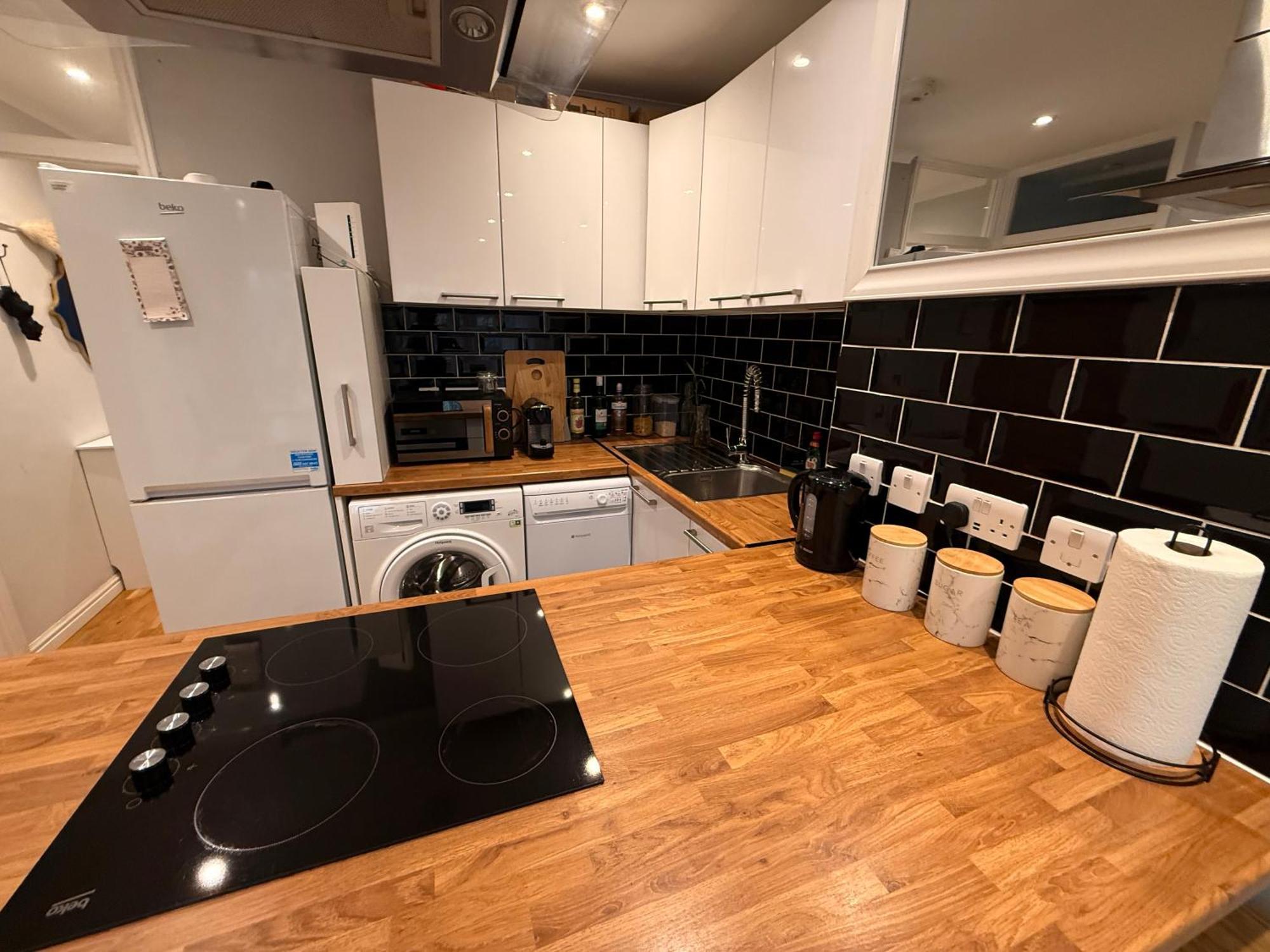 Two Bedroom Flat In The Heart Of 런던 외부 사진